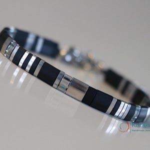 Perlenarmband, Tila-Armband, schwarzes Silberarmband, zierliches Armband, Tila-Perlen, Armbänder für Frauen, minimalistischer Schmuck, Silberschwarz