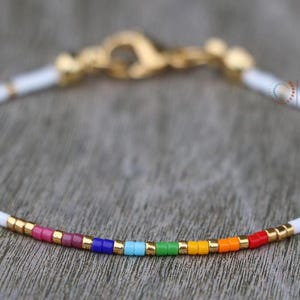 bracelet de fierté, fierté subtile, fierté discrète, bracelet de perles, bracelet LGBTQ, bijoux de fierté subtile, bracelet LGBT, bracelet de fierté discret