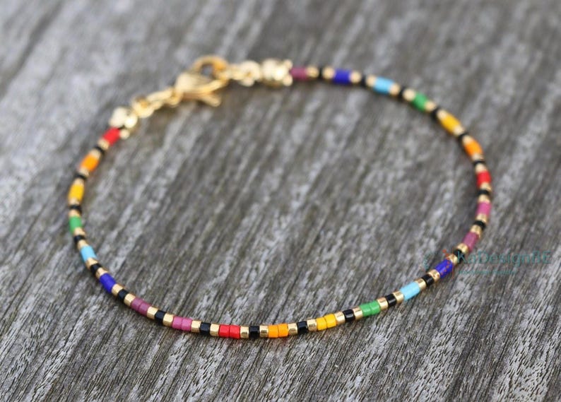 Pride-Fußkettchen, LGBTQ-Schmuck, dezentes Pride-Fußkettchen, Regenbogen, Pride-Schmuck für Transgender, Bisexuelle, Lesben, nicht-binäre, queere, schwule Menschen, ... Bild 2