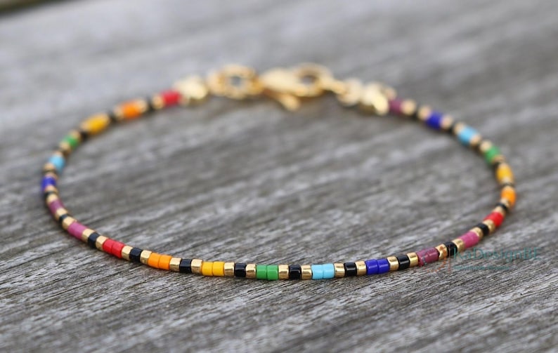 Pride-Fußkettchen, LGBTQ-Schmuck, dezentes Pride-Fußkettchen, Regenbogen, Pride-Schmuck für Transgender, Bisexuelle, Lesben, nicht-binäre, queere, schwule Menschen, ... Bild 4