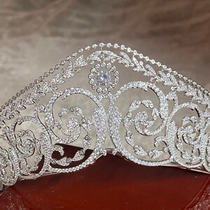 The Belgian Cartier bandeau tiara CZ replica