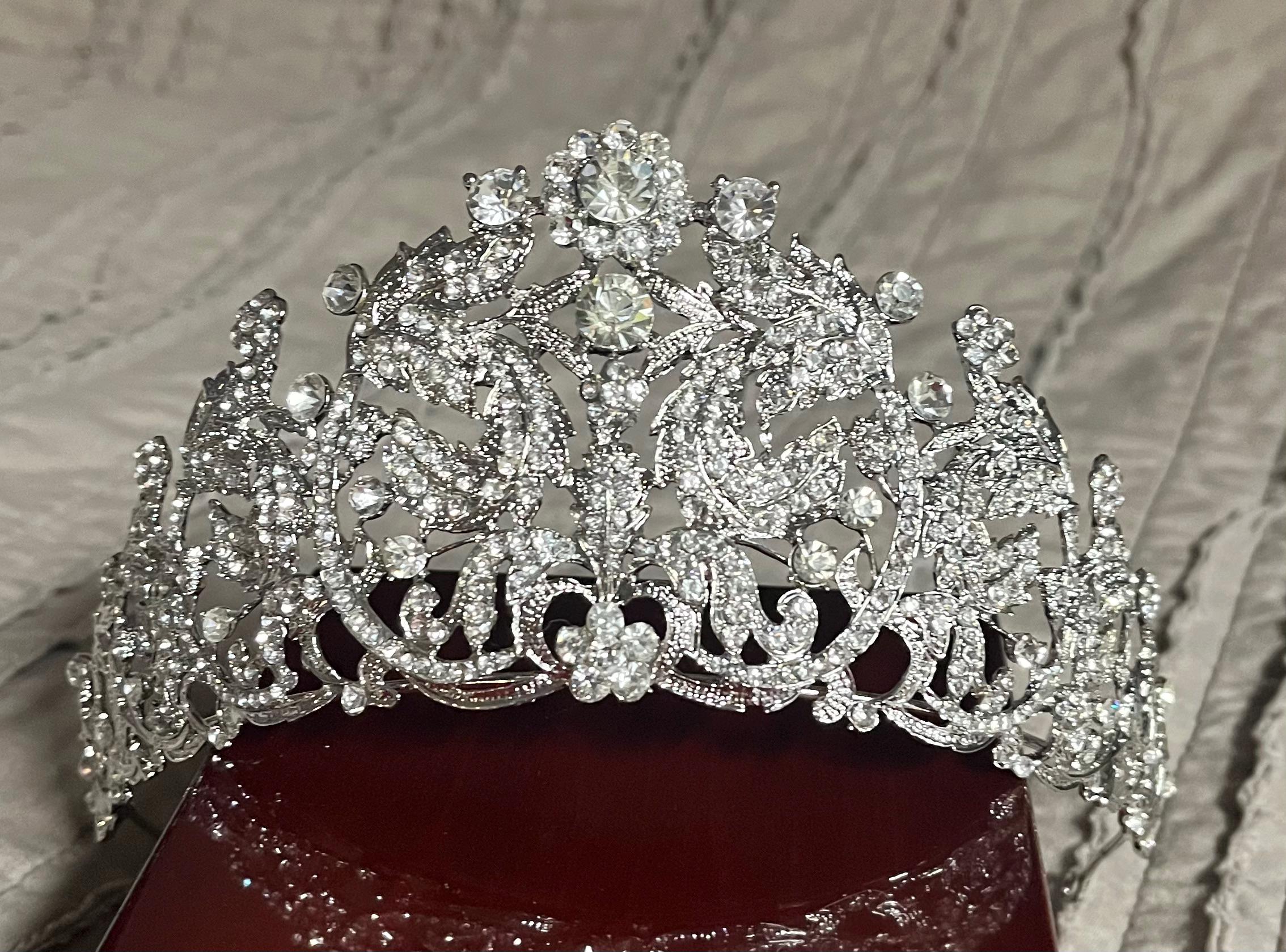 Tiara TRRFMCTCRO Adjustable (XL Band/Rodeo) Crown (Ht. 3″, width 9