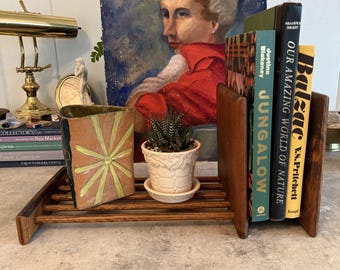 Vintage Adjustable Portable Deep Toned Wood Sliding Bookshelf With Rustic Finish