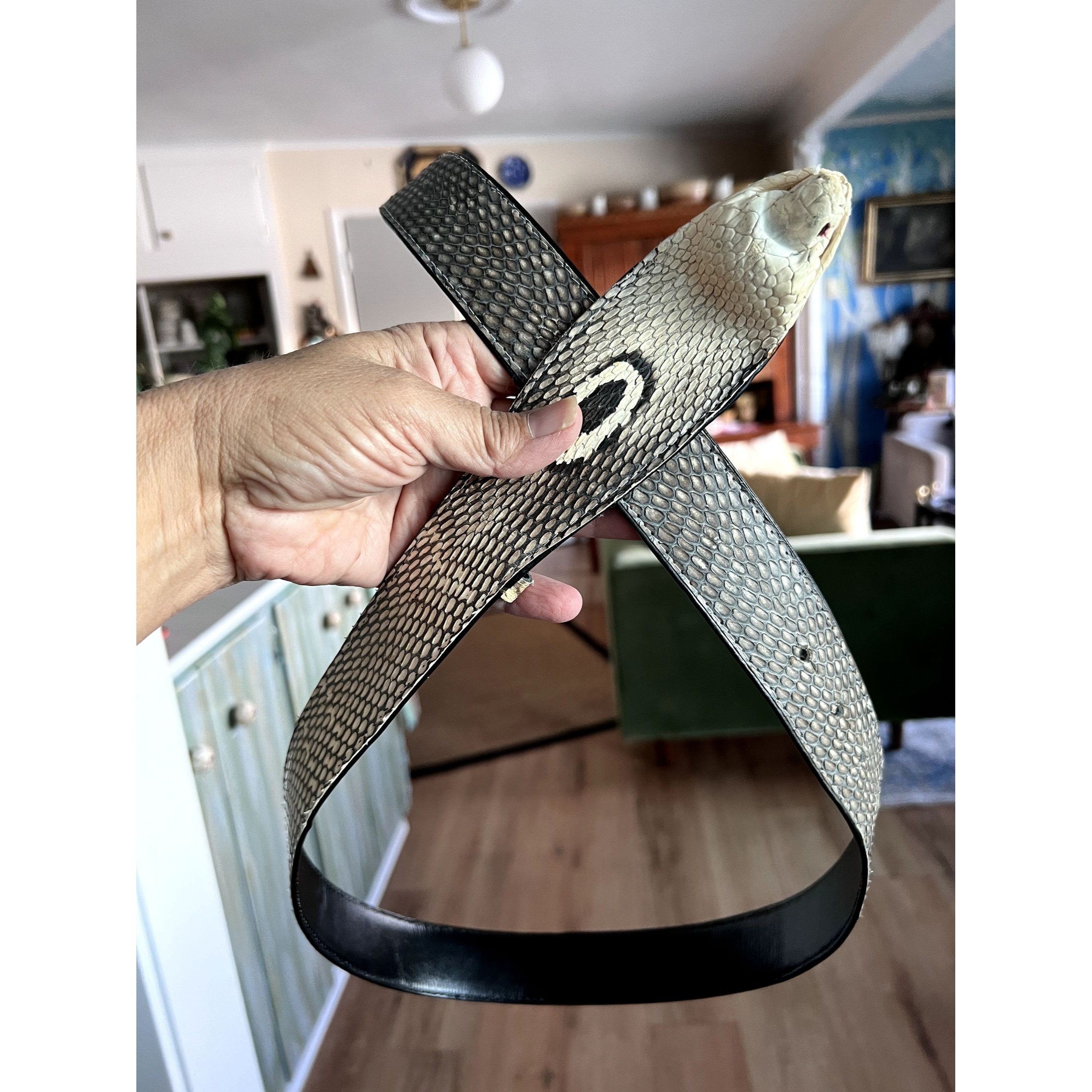 Vintage White Black Cobra Belt - Real Cobra? / Eclectic Cos  display picture 3