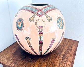 Pink Coral Chinoiserie Lacquered Luster Round Vase Vintage Asian Chinese Container, Asian Chinese Porcelain Ceramic Container,  Urn