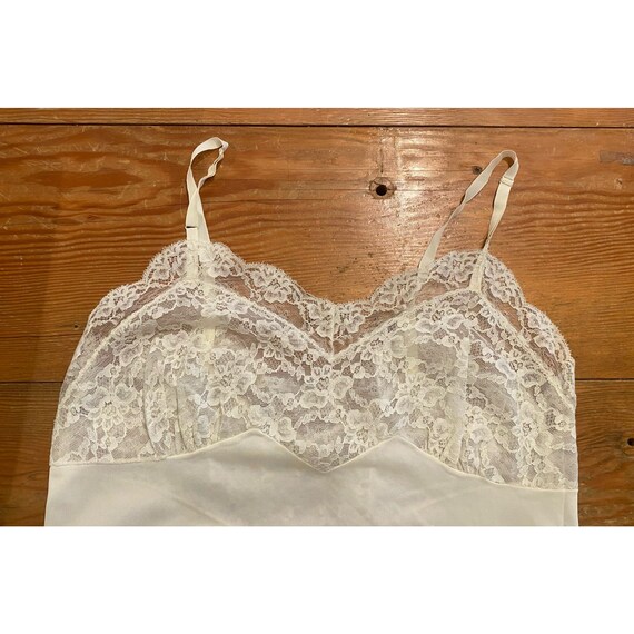 Vintage 60s / Eggshell Full Skip / Lace and Silk … - image 4
