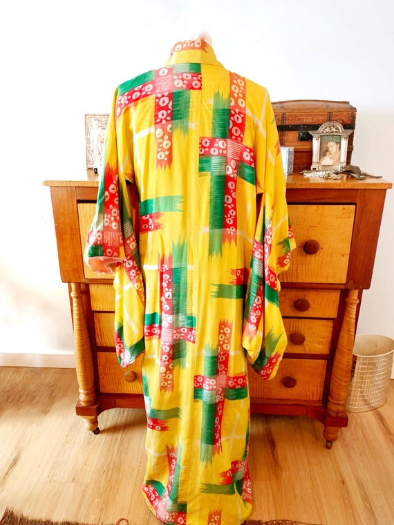 Antique Silk Kimono Graphic Pattern In Yellow Gre… - image 3