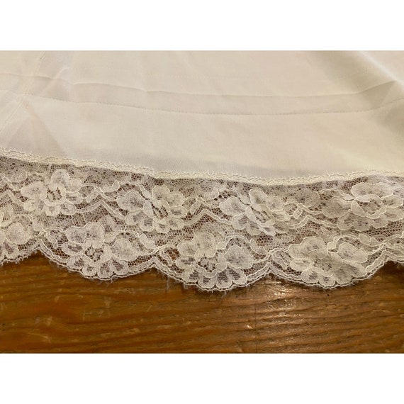 Vintage 60s / Eggshell Full Skip / Lace and Silk … - image 3