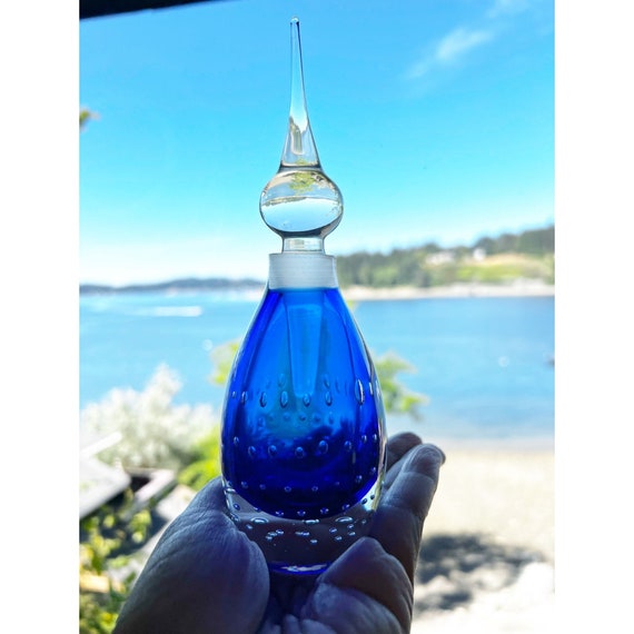 Vintage Hand Blown Bullicante Glass Cobalt Blue Perfume Bottle With Dauber Stopper / Murano