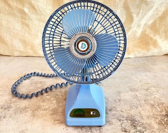 Vintage RARE Retro All Bright Blue 1970's Dynasty Oscillating Desk Top Fan / Works Great