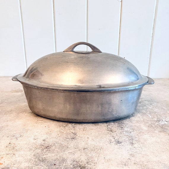 RARE Heavy Duty Vintage SUPER HEALTH Cast Aluminum Dutch Oven Pot Roaster  With Lid 