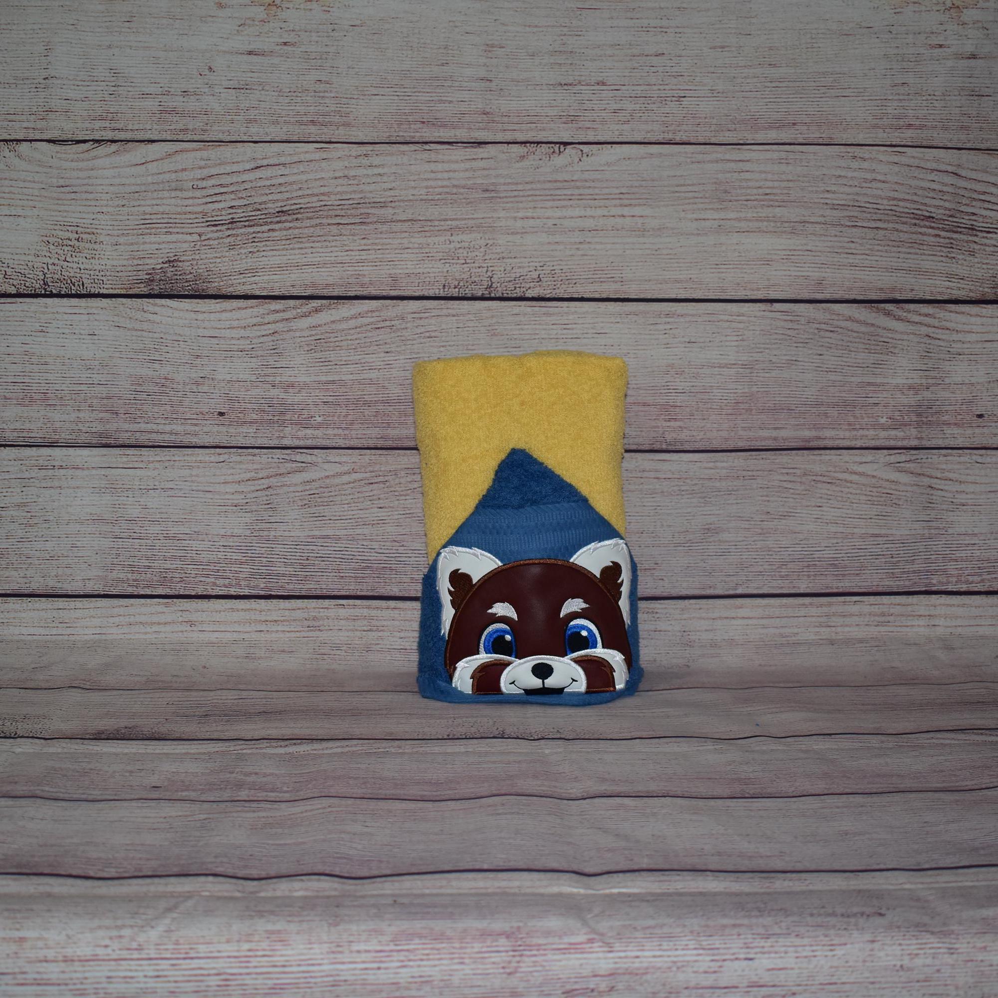 Personalized Red Panda Hooded Towel for kids, gifts for kids, hooded bath towel for toddlers, baby shower gift, pool towels - Thumbnail 3