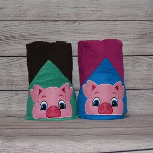 Personalized Pig Hooded Towel for kids, gifts for kids, hooded bath towel for toddlers, baby shower gift, pool towels