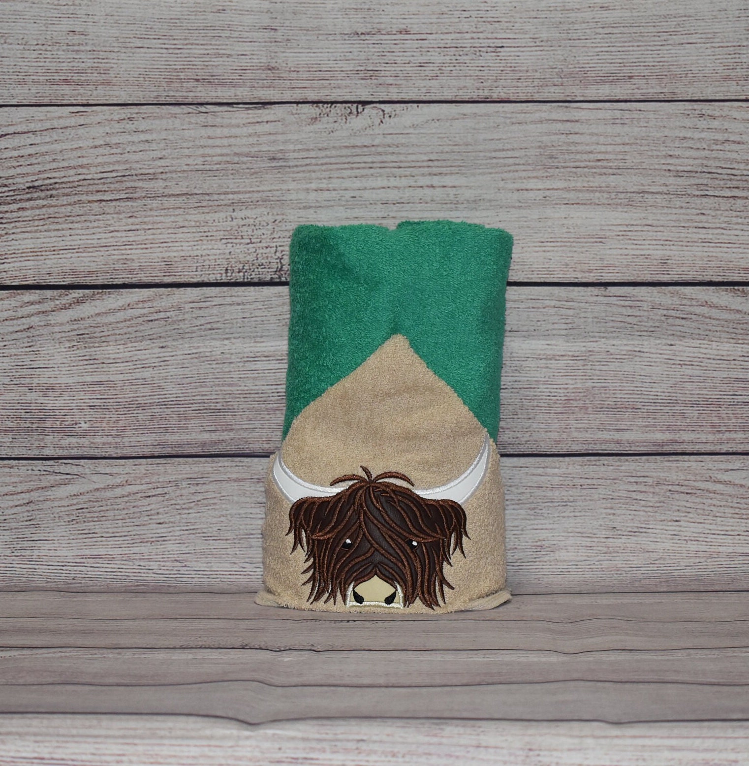 Personalized Highland Cow Hooded Towel for kids, gifts for kids, hooded bath towel for toddlers, baby shower gift, pool towels - Thumbnail 2