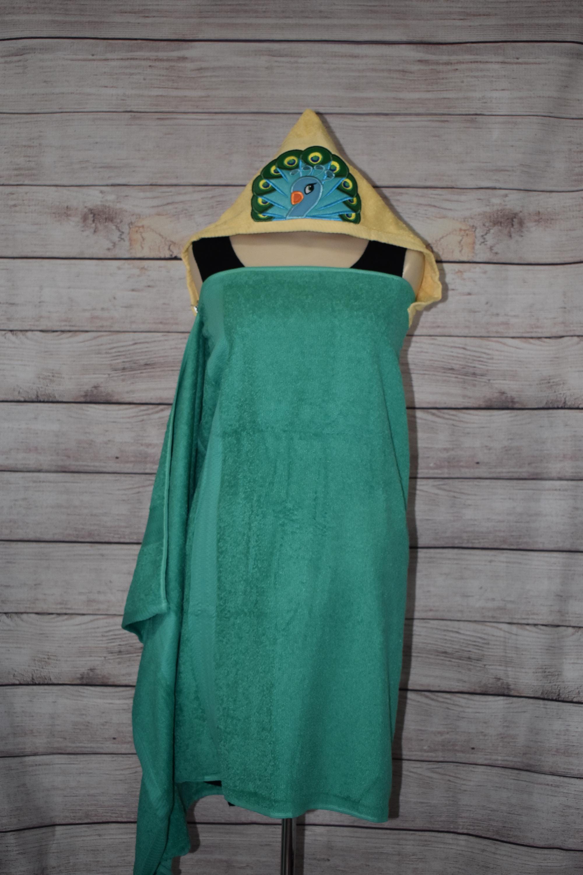 Peacock Hooded Towel, Personalized Free, Unique Gift, Bath Towel, Pool Towel, Beach Towel, Child Towel - Thumbnail 4