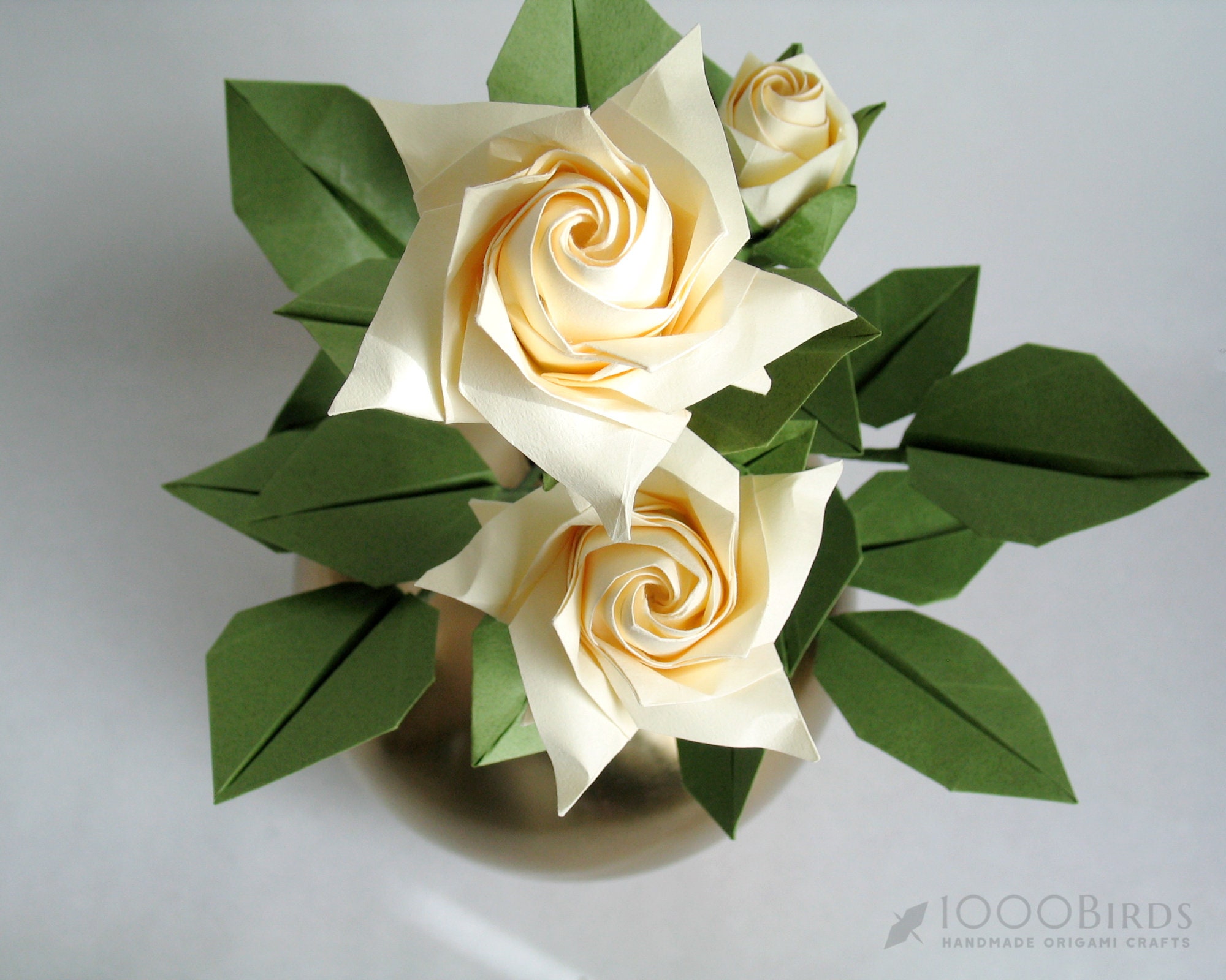折り紙のバラの花束：長い茎の紙の花の彫刻 - Etsy 日本