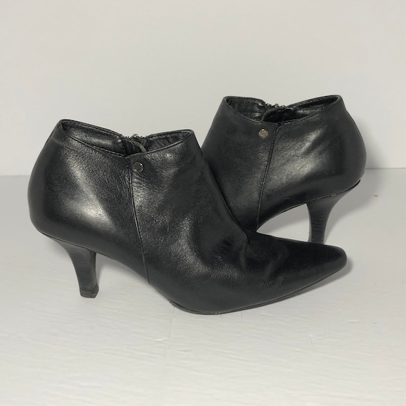 Blondo Leather Ankle Boots Black Size 7.5 - image 3