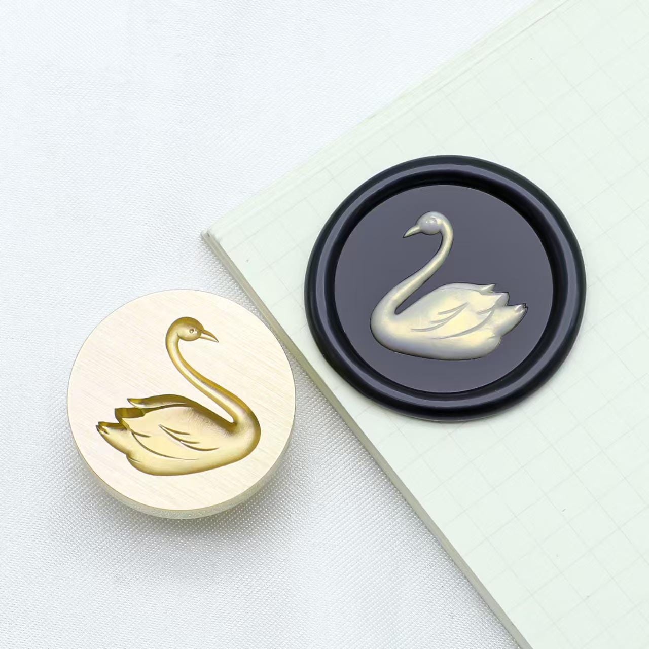 Wax seal stamp swan - Etsy 日本, image size:1280x1280