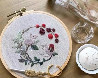 Mouse & Garland Embroidery Kit: Modern Crewel Design, Beginner Friendly