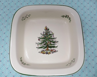 Spode Christmas Tree 10" Oven to Table Square Baker with Green Trim, Tree, Toys
