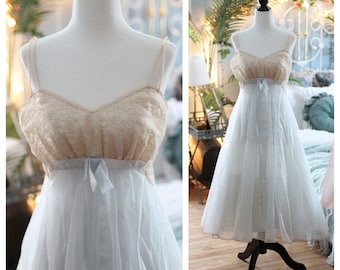 1950s blue & ecru shelf bodice babydoll nightgown / nightie dress layered sweeping lingerie gown cottagecore fairy princess negligee slip