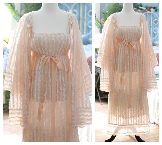 1970s peach empire waist peignoir set / nude beig… - image 4