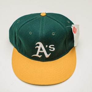 Vintage 90s Wool the Game Split Bar Glued Tag Oakland A's 