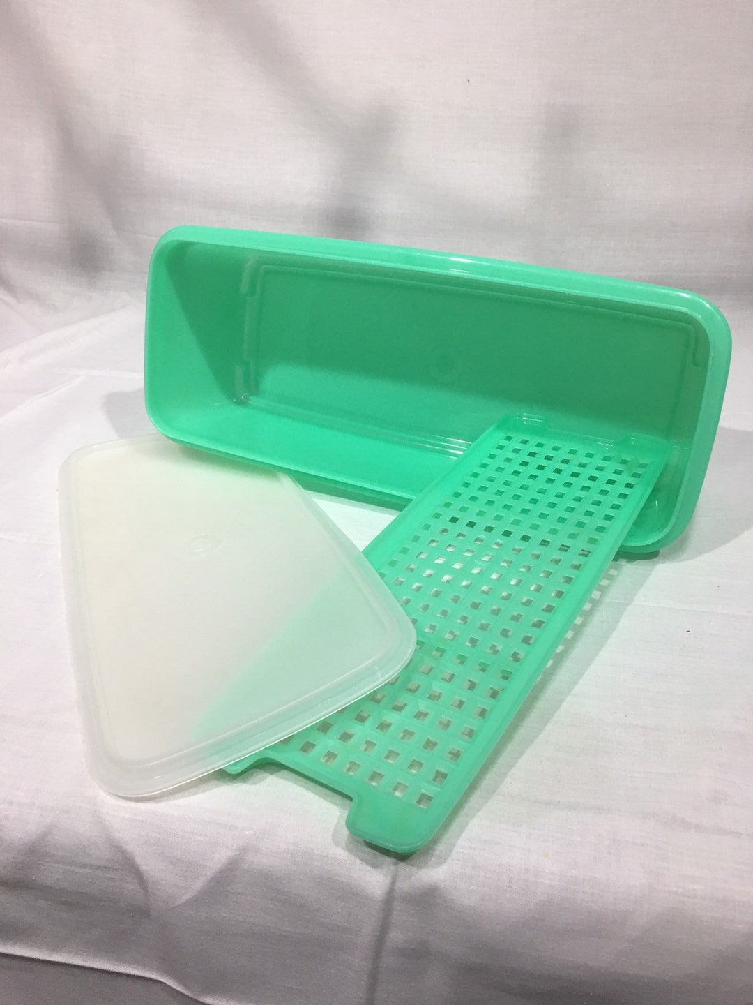 Vintage Tupperware Celery Keeper, Jade Green Tupperware Celery Keeper