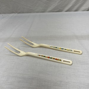 Vintage Ecko spice of life meat fork, green retro spoon, serving spoon, serving ware, cooking utensil