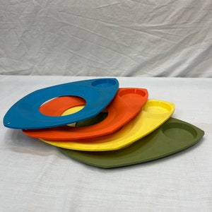 Plastic plate holders discount