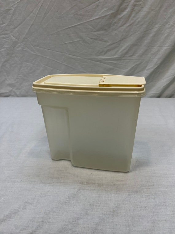 Vintage Rubbermaid Cereal Storage Container off White Light 