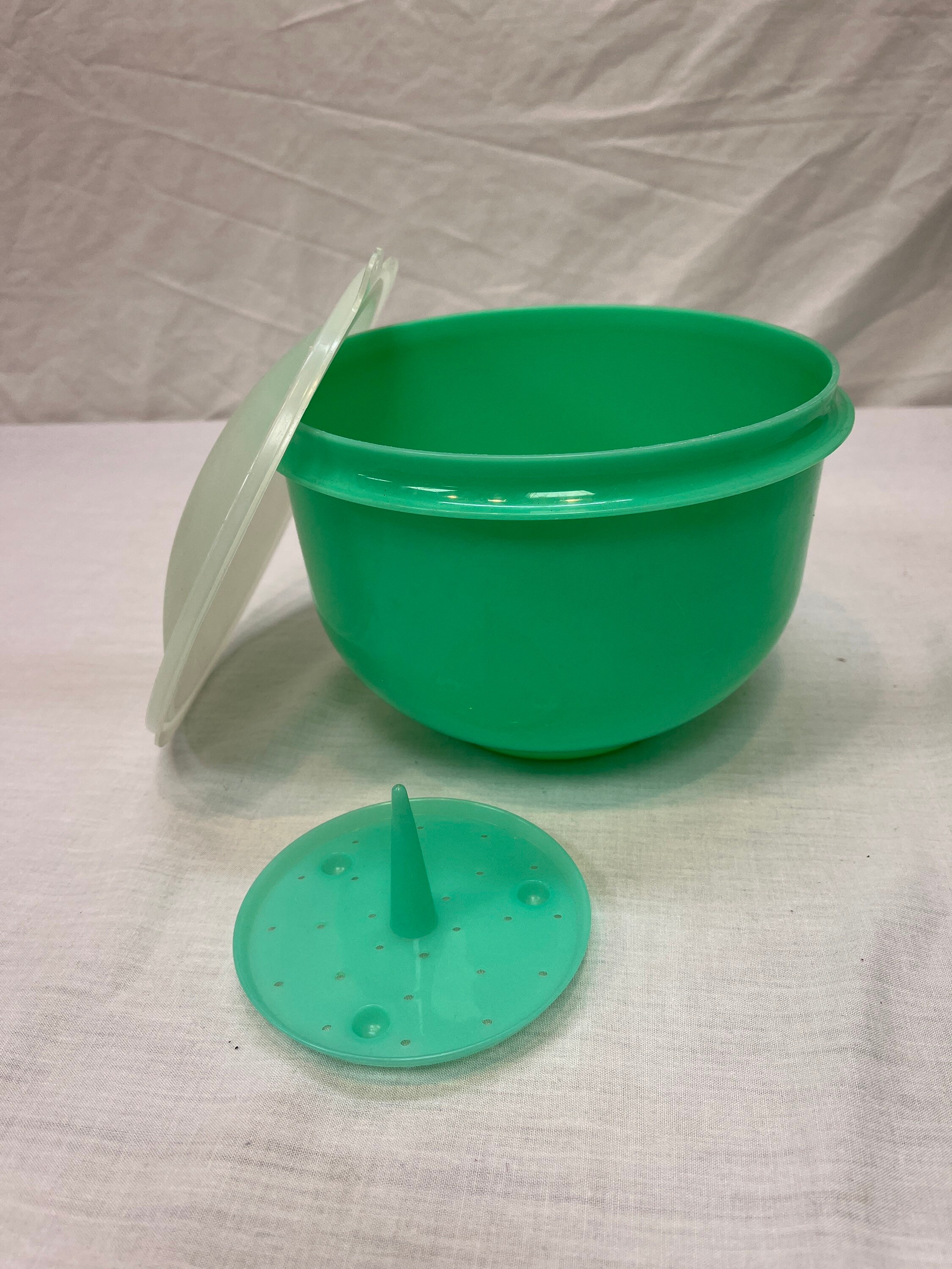 Vintage Tupperware Crisper Container Large Lettuce Keeper Etsy