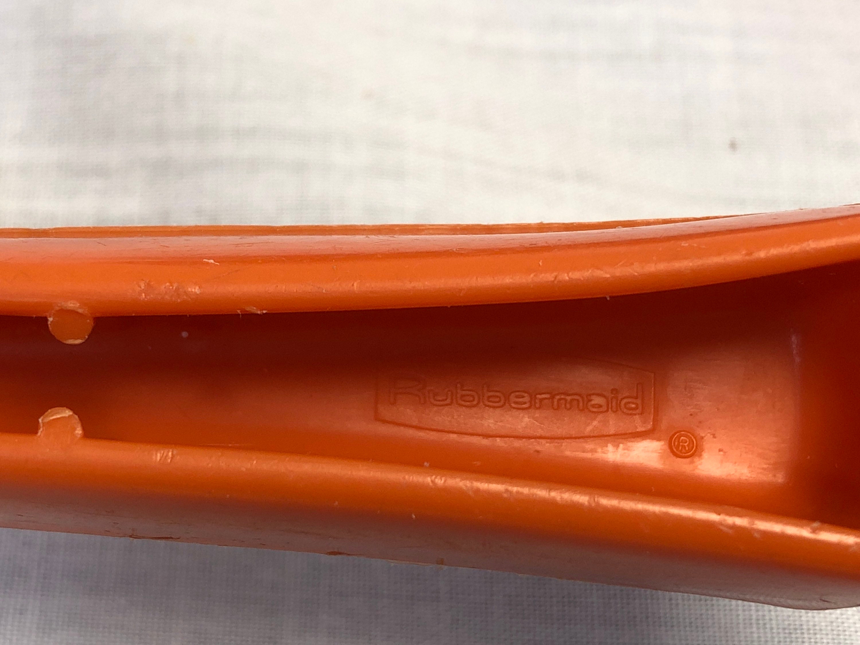 Vintage Rubbermaid Orange Ice Cream Scoop, Rubbermaid 1910, MCM Kitchen