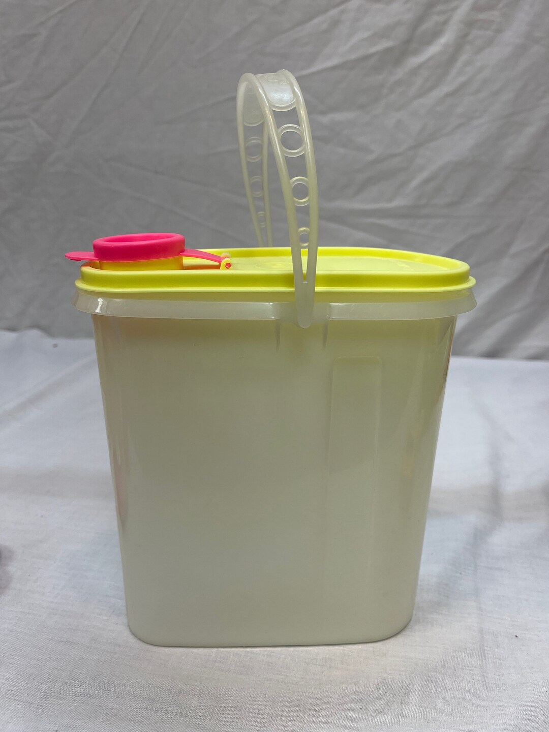 Tupperware Beverage Buddy 2 Quart Pitcher 1/2 Gallon Two Etsy