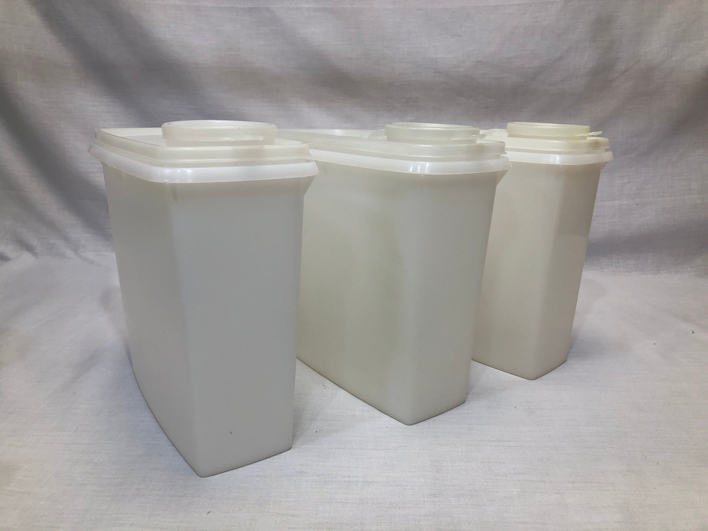 Vtg Eagle Superseal Square Oval Tall Containers w/ Lid Plastic