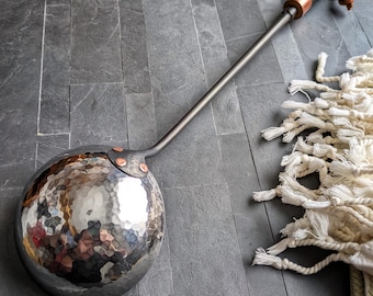 Hand-Forged Sauna Water Ladle – Hammered Stainless Steel & Torrefied Ash Handle