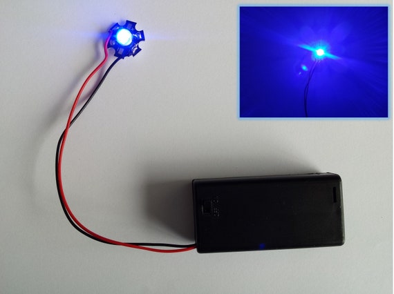 Warmweiße LED-Lampen Starkes Licht Betrieb 2 AA-Batterien, Beleuchtung für Bauprojekte, Beleuchtung für Nachtlampen, Batteriefach, Schalter
