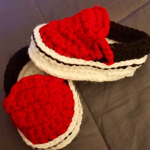 Baby booties sneakers