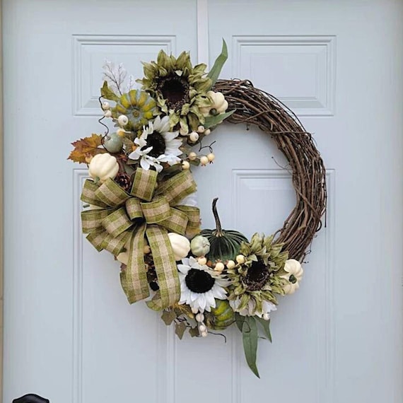 Fall sunflower wreath for front door, Fall farmhouse wreath, fall pumpkin decor, Fall floral wreath