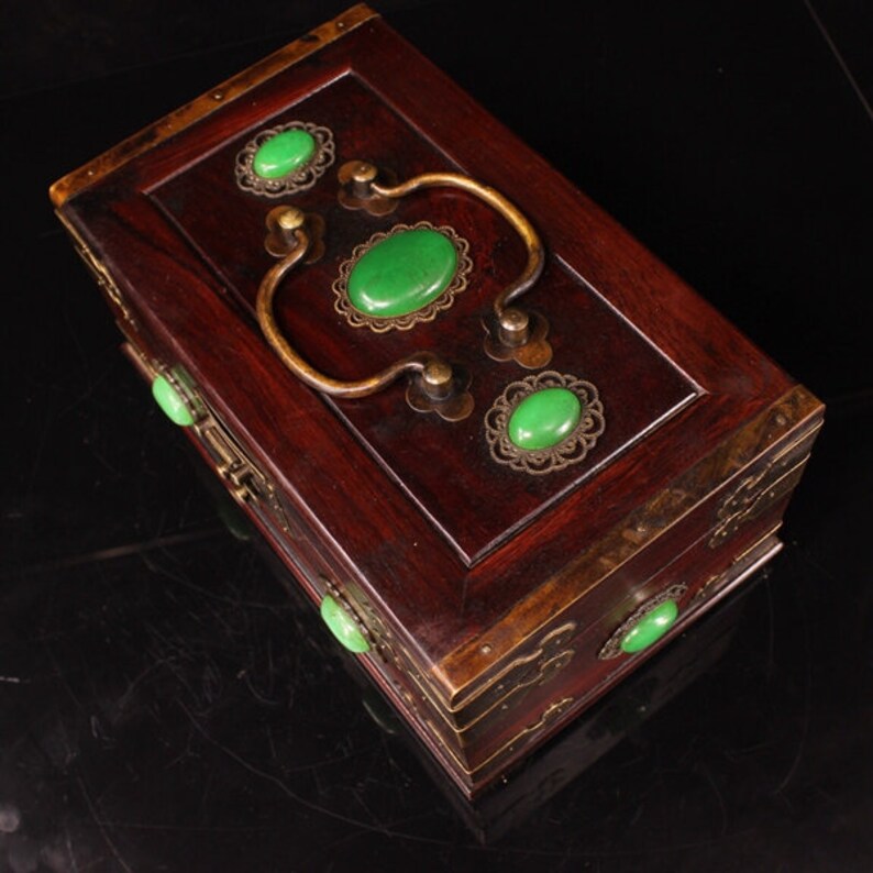 Chinese collection of mahogany boxes during the Republic of China