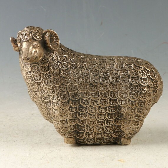 Collectible Decorated Old Copper Handwork Carved Frog Statue