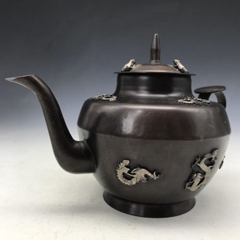 Pure copper teapot hand-carved dragons images in ancient China