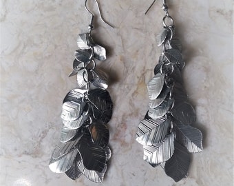 Dangle leaves hook earrings