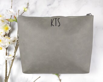 Personalized Travel Tote, Toiletry Bag, Leather Travel Bag, Custom Travel Tote, Travel Gift, Travel Pouch, Groomsman Gift, Cosmetic Bag