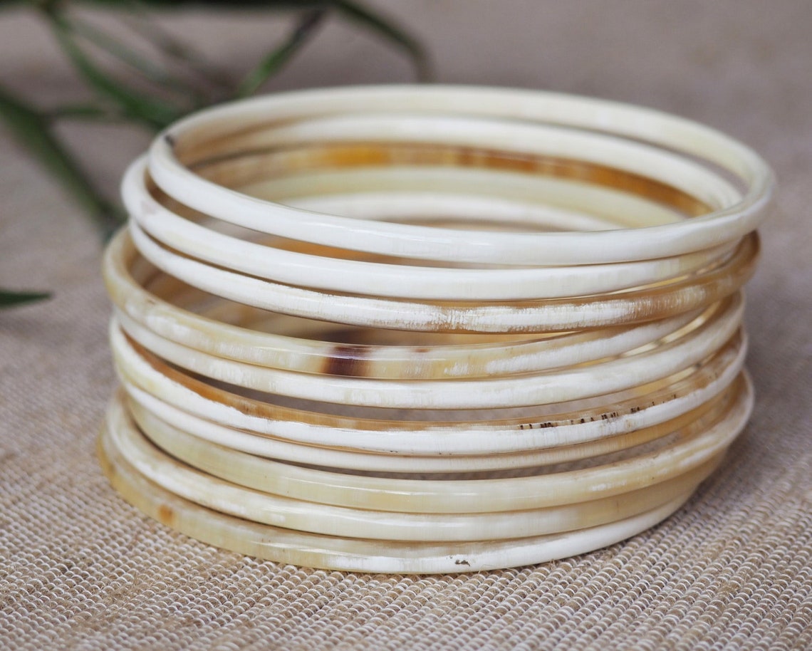 Médiators En Corne De Buffle Blanc Bone Tones - Pack De 4 Pour Guitare Acoustique Et Électrique