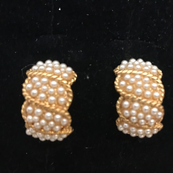 Vintage Pearl Cluster Clip-On Earrings