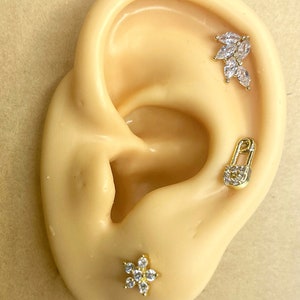 18G Leaf Drop Barbell Stud, Cartilage Earring, Helix Earring, Clear Crystal Screw on Ball stud