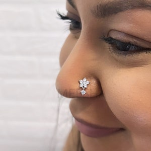 Boucles d'oreilles pendantes en or/argent 20G, petits pétales de fleurs, clous de nez indiens, boucles d'oreilles pendantes en ZC, clous d'haltères suspendus, barre fine