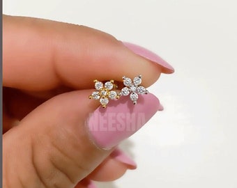 Flower CZ Crystal Labret Stud Earrings Gold & Silver Tone Piercing Jewellery 20 Gauge