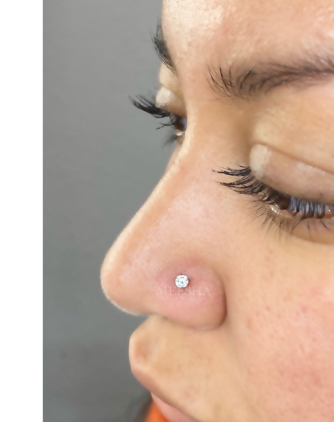 Surgical Steel Nose Stud: 20G CZ Circle Stone Nose Piercing